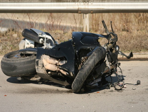 Мотоциклетист едва не уби приятел след зрелищна каскада до дискотека Вижън в Свети Влас