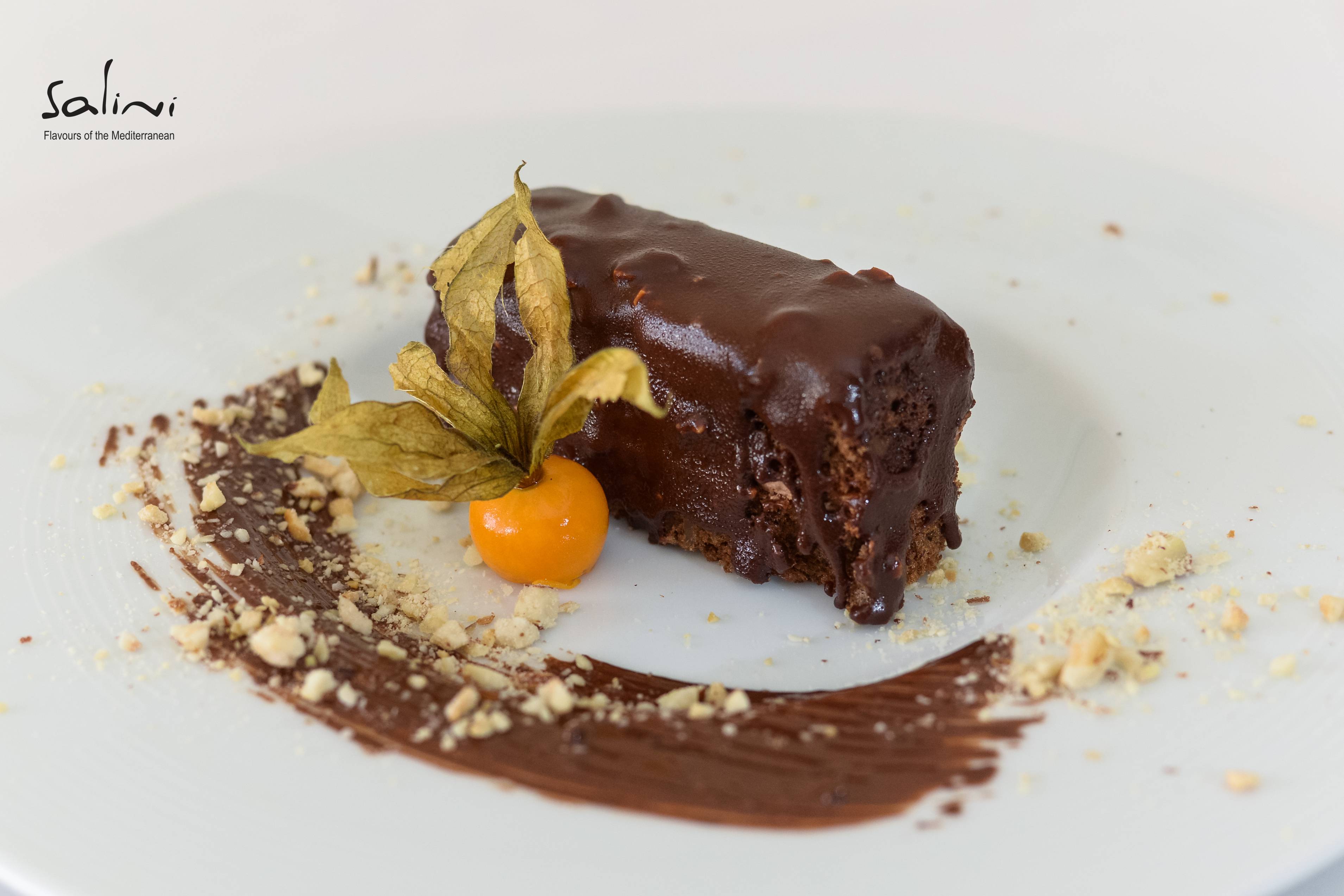 Открийте своя най-любим десерт сред сладката дузина на Средиземноморски ресторант "Салини"