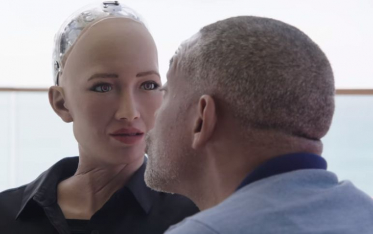 Прогноза за 2050 г.: Масово ще се женим за роботи (ВИДЕО)
