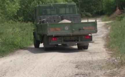 Разбит път води до детска почивна база в Обзор (ВИДЕО)