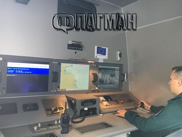 Вижте бургаския комисар Рекс в действие и кораба „Обзор” на гранична полиция (СНИМКИ)