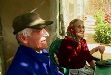 Влюбени старци празнуват благодатна сватба, обичат се и след 70 години брак (ВИДЕО)
