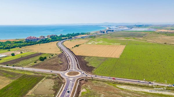 Уникални кадри на отсечката Поморие - Равда