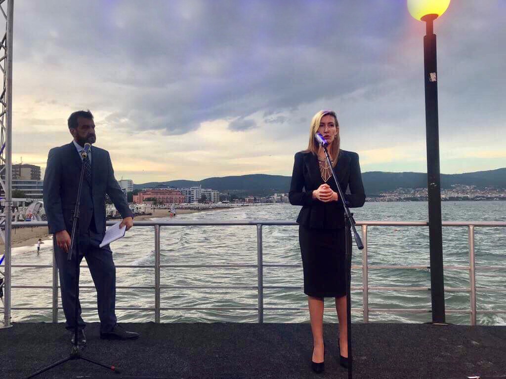 Министър Ангелкова на откриването на сезона в Слънчев бряг: Очакваме успешно лято и  ръст на туристите