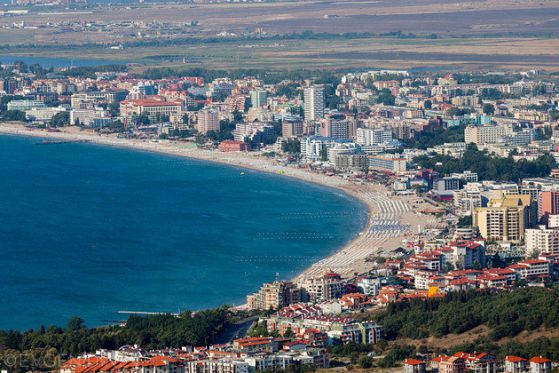 32 преместваеми обекта и на трите плажа в Слънчев бряг са с нарушения