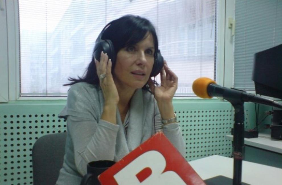 Кичка Бодурова обидена, отказва званието си „Почетен гражданин на Бургас“