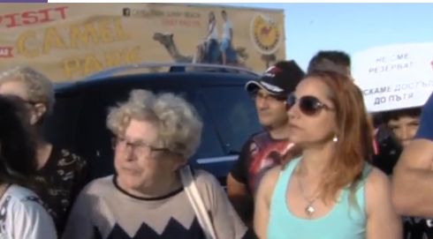 Протест заради новия път за Слънчев бряг, ахелойци плашат с блокада (ВИДЕО)