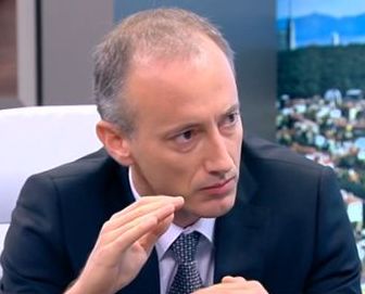 Министър Красимир Вълчев: 920 лева ще е най-ниската учителска заплата от 1 януари (ВИДЕО)