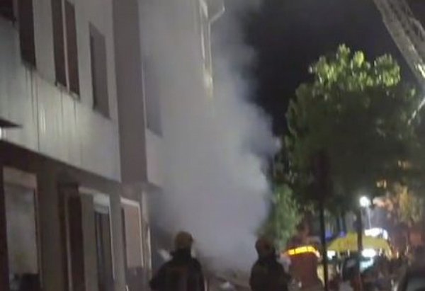 Огнен ад! Експлозия избухна в жилищна сграда (СНИМКИ/ВИДЕО)