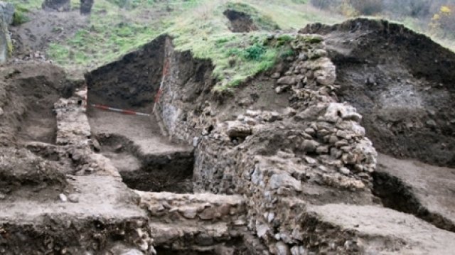 Започна археологическото лято на крепостта Русокастро