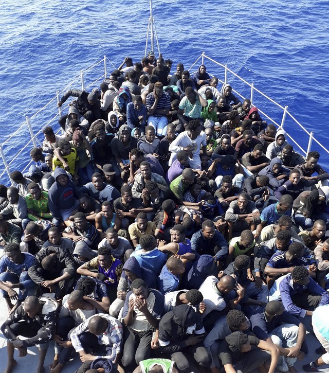 Обрат. Италия пусна мигранти в Сицилия