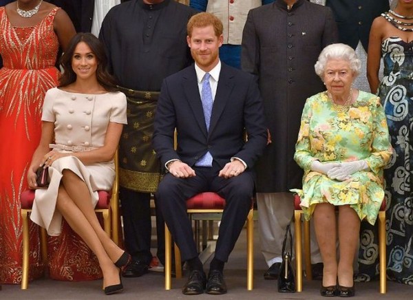 Принц Хари и херцогиня Меган на прием в Бъкингамския дворец (СНИМКИ)
