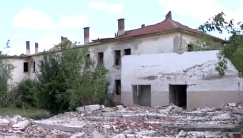 Събарят училище в Новоселец, хората в селото са притеснени