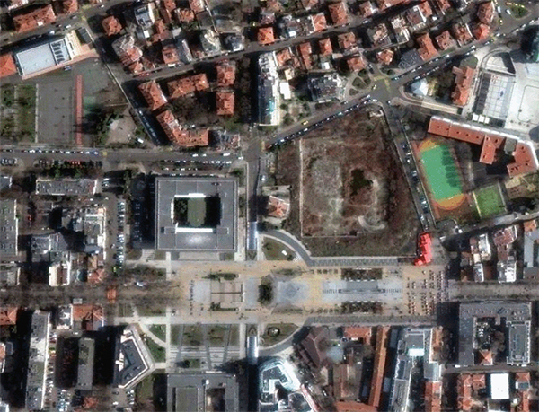 Променил ли се е Бургас за 10 години? Вижте уникални кадри от преди и сега, които показват развитието на града (СНИМКИ)