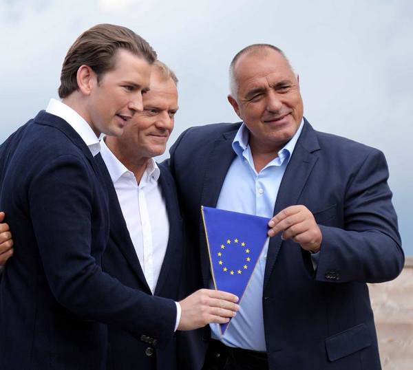 Край на европредседателството: Бойко Борисов предаде щафетата на Австрия (СНИМКИ/ВИДЕО)