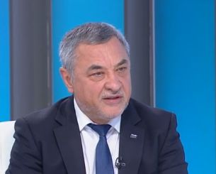 Валери Симеонов: В Слънчев бряг вече може да се спи, но плажните дискотеки трябва да бъдат съборени