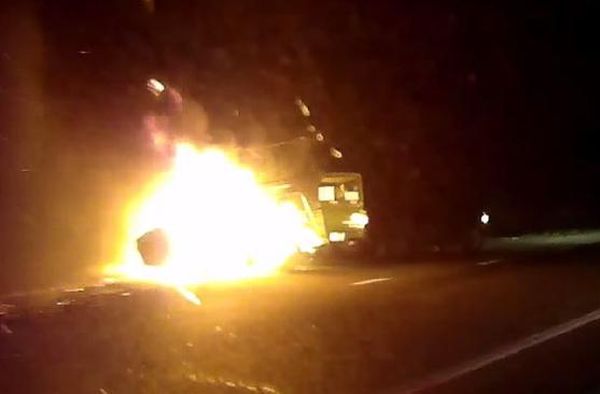 Огнен ад! Камион избухна в пламъци в Свети Влас