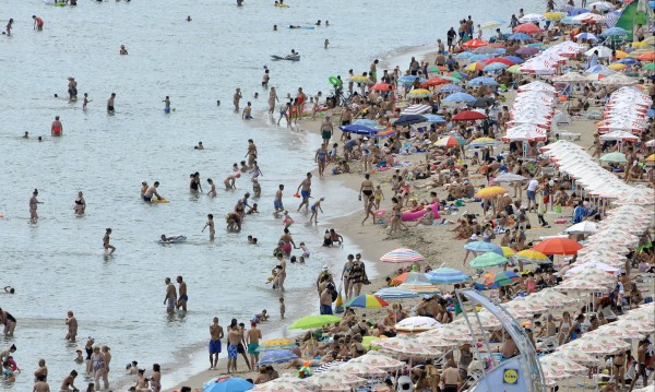 Летен грип тормози туристите по морето