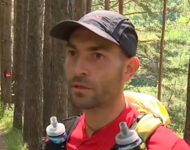 Планински бегач измина над 1200 км за 26 дни, изкачвал върховете с навехнат глезен (ВИДЕО)