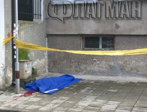 Кървав петък: Жена падна от 8-ия етаж и загина на място