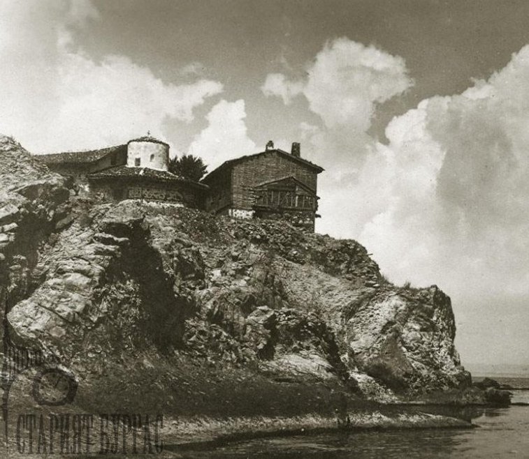 Ретро: Как гръцки кмет на Бургас не позволи на Фердинанд да построи дворец на остров Света Анастасия