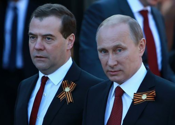 Путин и Медведев предупредиха НАТО да не приема Грузия, защото ще последва "страшен конфликт"