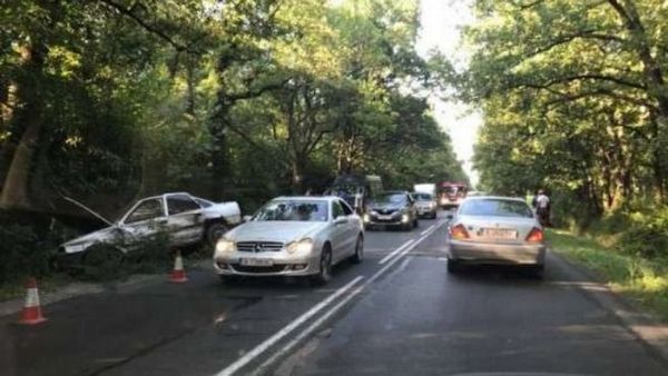 Жестока челна катастрофа на пътя Варна-Бургас