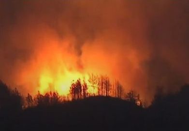 Пожарите в Калифорния взеха десета жертва
