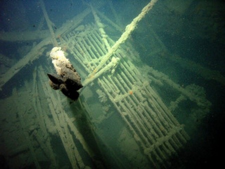 Потъналият кораб "Мопанг" изхвърли мазут след близо 100 години на дъното край Созопол