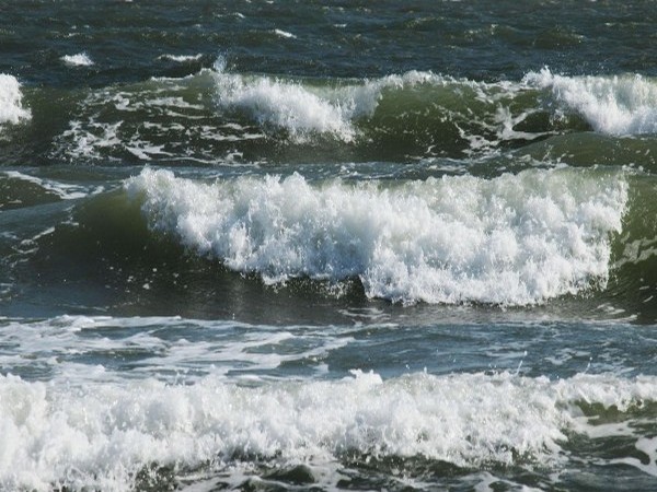 Три признака, които предупреждават за мъртво вълнение в морето