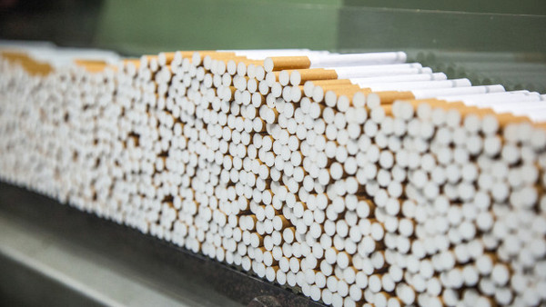 Разкриха 4 фабрики за нелегални цигари у нас