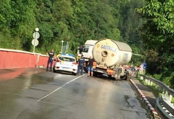 Очевидец на ада до Своге сензационно: Шофьорът на автобуса не е виновен, мантинелата е скъсана преди повече от месец