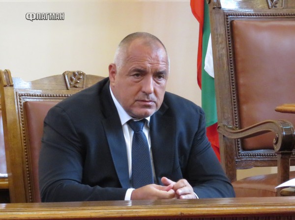 Борисов разпореди на Чолаков да спре решението на местната власт по казуса „Силистар“