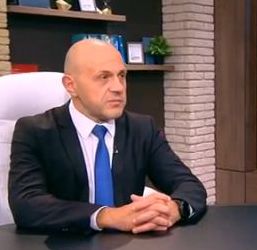 Дончев: Оставките на тримата министри са знак за поемане на политическа отговорност (ВИДЕО)