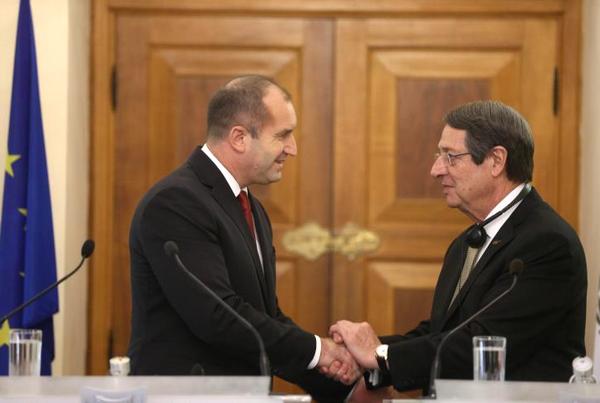 Кипър или Румен Радев въвличат България в международен скандал с Турция?
