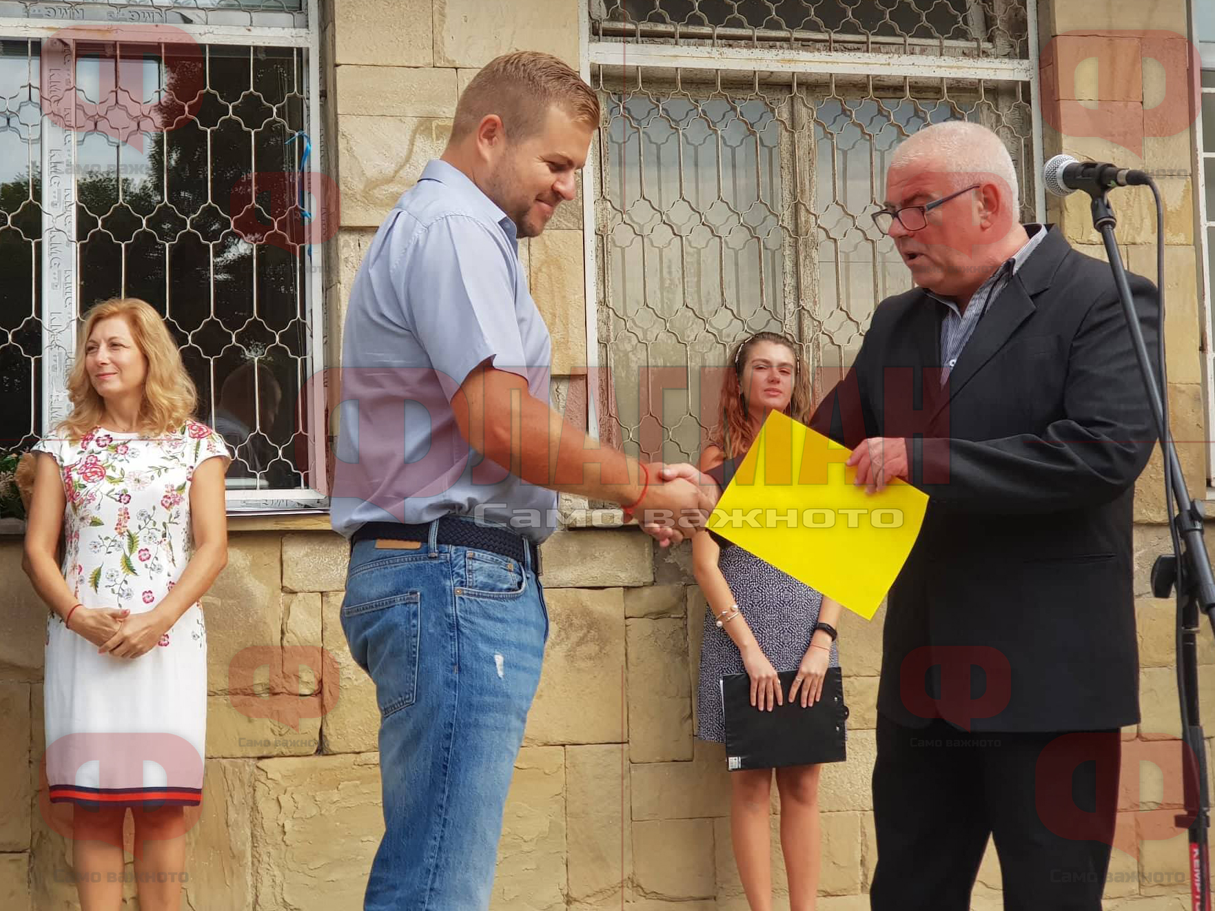 #ВърниОбратно: Ето как бивши възпитаници на ППМГ „Акад. Никола Обрешков“-Бургас помогнаха на любимото си училище