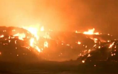 Въглища горят до ТЕЦ – Сливен, 10 часа пожарникари се борят с огъня