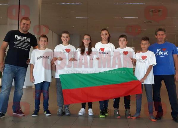 Вижте кои шестима от Бургас се състезават за България на световната олимпиада по математика в Китай