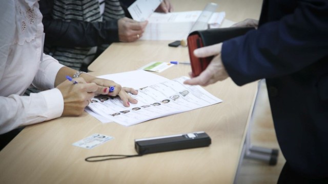 Македонското правителство настоява за прочистване на избирателните списъци
