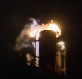 Взрив в петролна рафинерия, 8 ранени