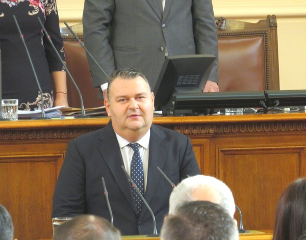 След три седмици отсъствие от парламента: Политик от ГЕРБ се закле за втори път като депутат