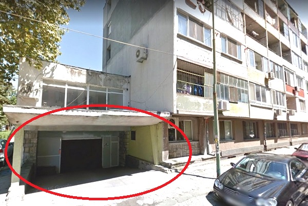 Държавата дава под наем 1 декар паркинг под блок в центъра на Бургас