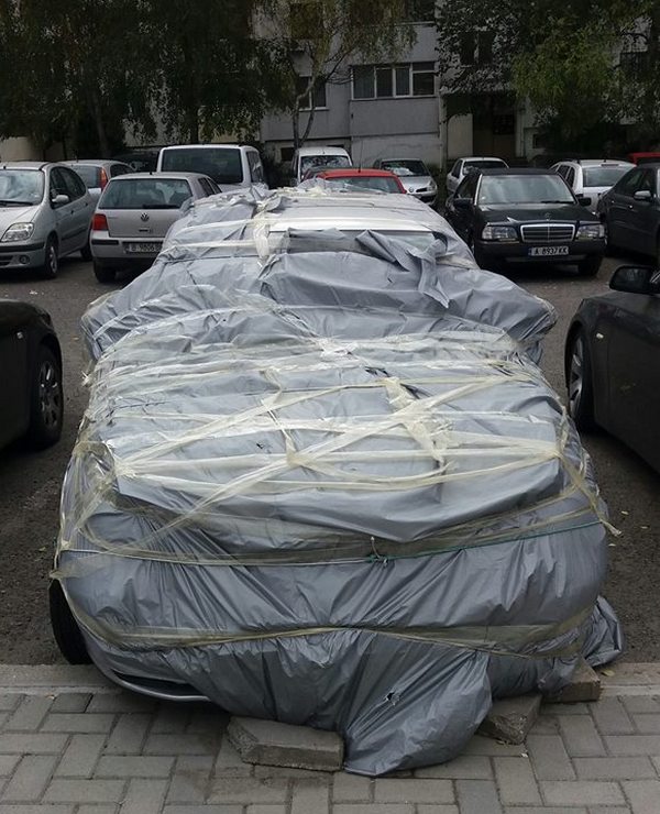 Made in Burgas: Вижте какво опакова „Кристо Явашев” заради заплахата, че паяк ще вдига старите коли