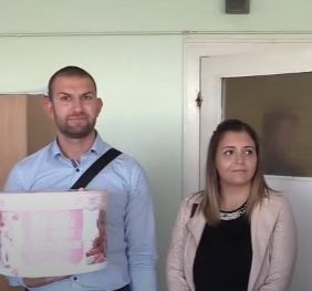 Бургаски младоженци дариха климатик на детското отделение в УМБАЛ-Бургас с пари от сватбата си (ВИДЕО)