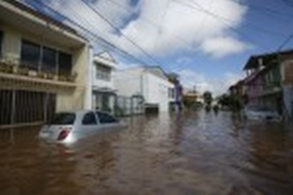 Ураганът „Уила” удари Мексико