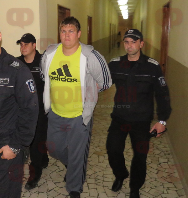 Максим Леонтиев се криел в Бургас, докато го издирват в Казахстан за източването на 1 млн.долара