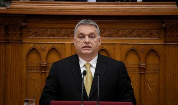Орбан със златни визи за руски олигарси