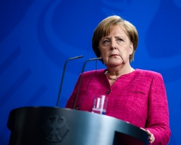 След оттеглянето на Меркел, Германия търси нов лидер, който да обедини страната