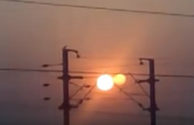 Две слънца изгряха над Индия, уфолози плашат с Нибиру (ВИДЕО)