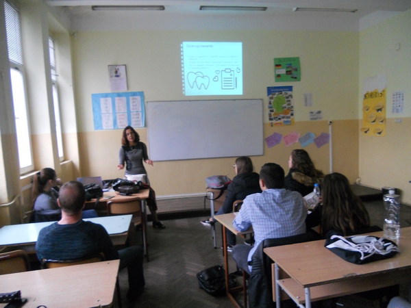 НАП-Бургас даде старт на „Влез в час с данъците“ 4, инспектори започнаха срещи с ученици